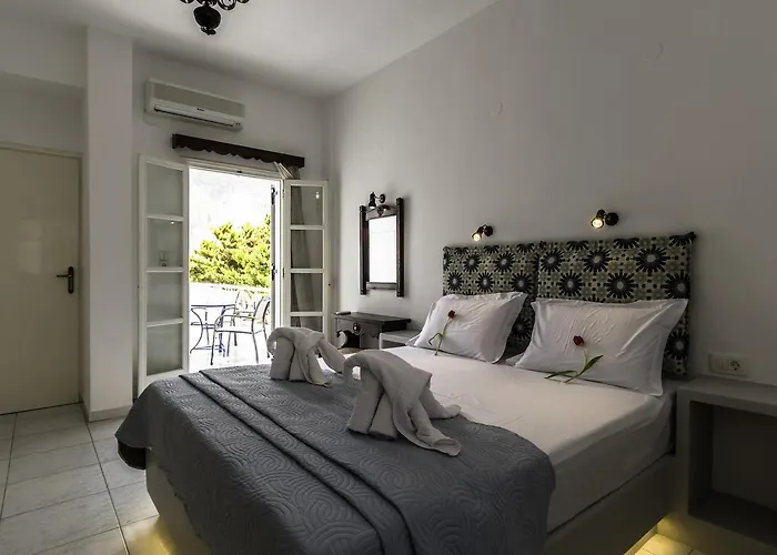 מלון Kalamia Dolphins 2*