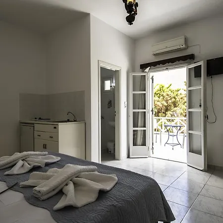 Отель Kalamia Dolphins