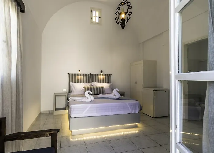 Hotel Kalamia Dolphins Períssa