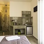 Hotel Kalamia Dolphins