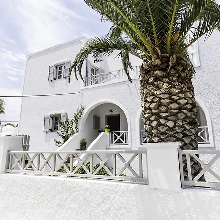 Kalamia Dolphins Otel Perissa (Santorini)