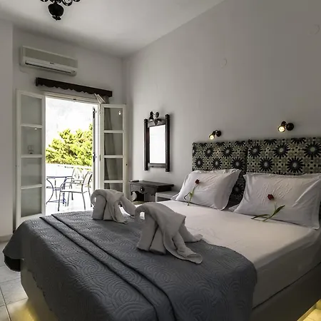 Отель Kalamia Dolphins 2*