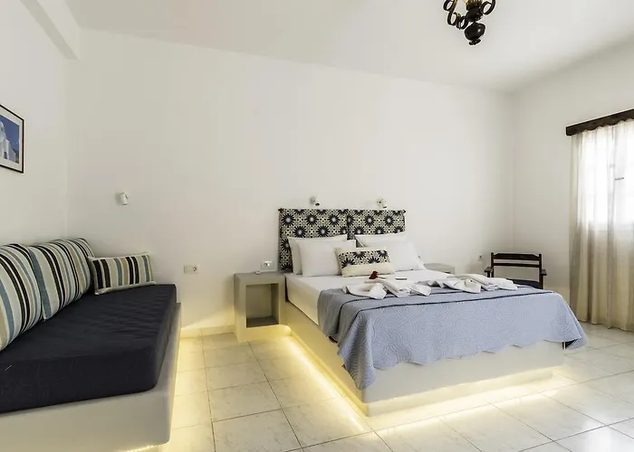 Hotel Kalamia Dolphins Perissa (Santorini)